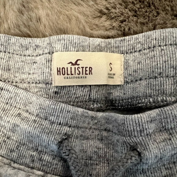 Hollister sweatpants, size S - Picture 2 of 2